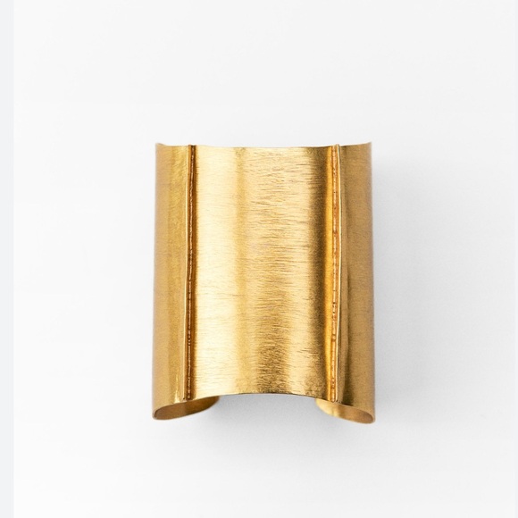Zara Jewelry - Zara NWT metal cuff bracelet golden 1124/205